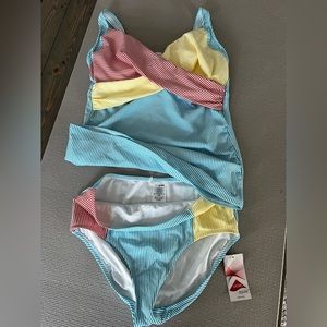 Brand New with tags Lands End adorable tankini! Top 10 DD, Bottom 12.